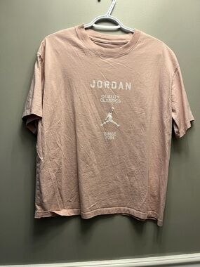 Jordan Women’s Short-Sleeve Logo Tee in Dusty Rose